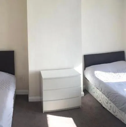 Vinery House * Leeds (West Yorkshire)